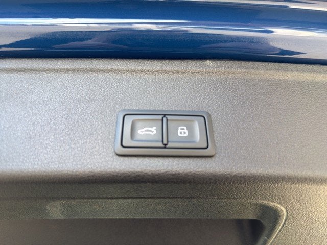 Audi A4 Avant 50 TDI quattro S line *LED*PANO*RFK*