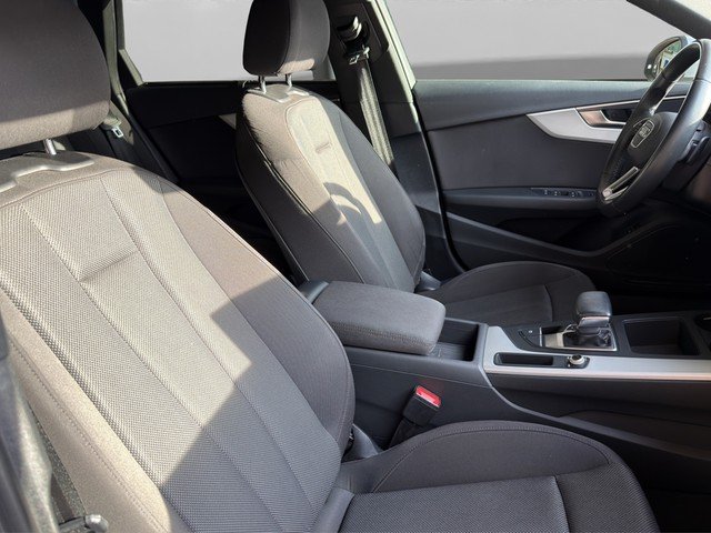 Audi A4 Avant 40 TFSI quattro advanced *NAVI*SOUND*