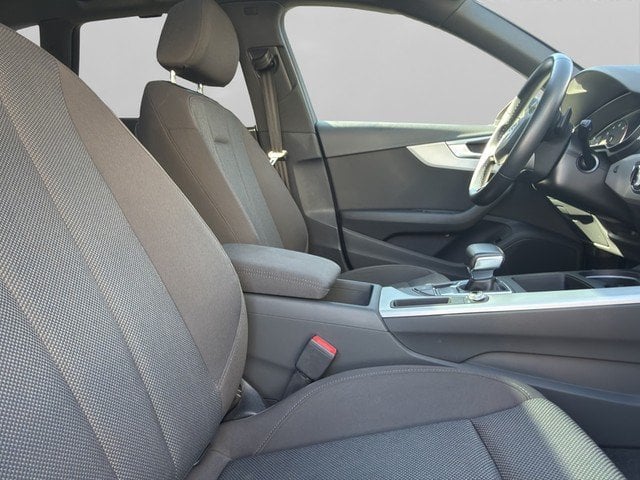 Audi A4 Avant 40 TFSI advanced *NAVI*LED*PANO*KAMERA* PDC