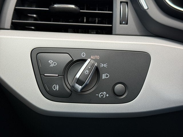 Audi A4 Avant 40 TFSI S tronic *LED*NAVI*PDC*VIRTUAL* PDC DynLicht