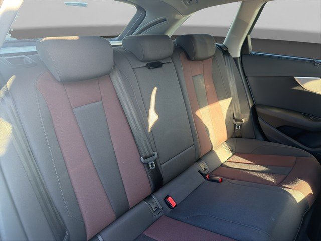 Audi A4 Avant 35 TDI S tronic GRA*PDC*RFK*NAVI*SZH PDC DynLicht