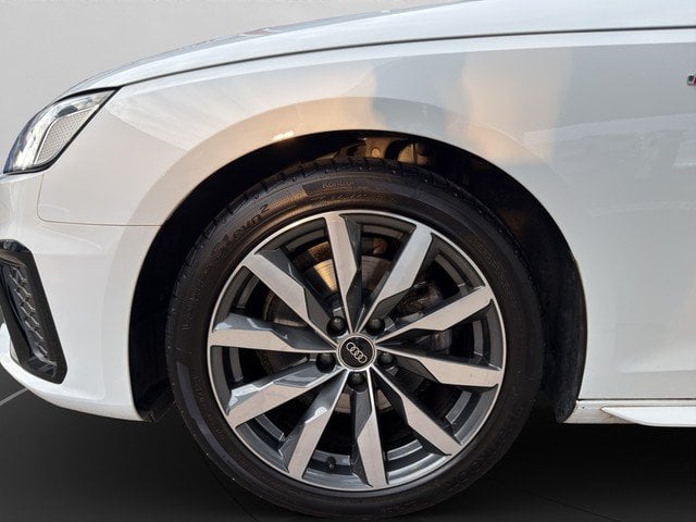 Audi A4 Avant 35 TFSI S Line MATRIX*NAVI*SHZ*KAMERA* PDC