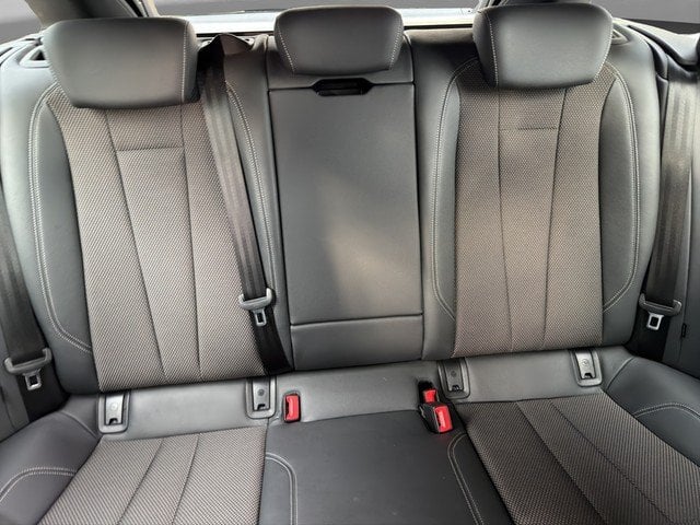 Audi A4 Avant 35 TFSI S Line MATRIX*NAVI*SHZ*KAMERA* PDC