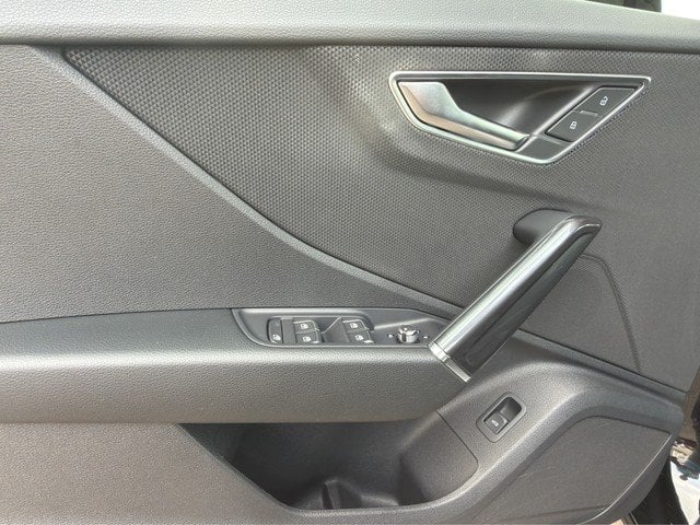 Audi Q2 35 TFSI S Line *LED*NAVI*KAMERA* PDC el.Heck