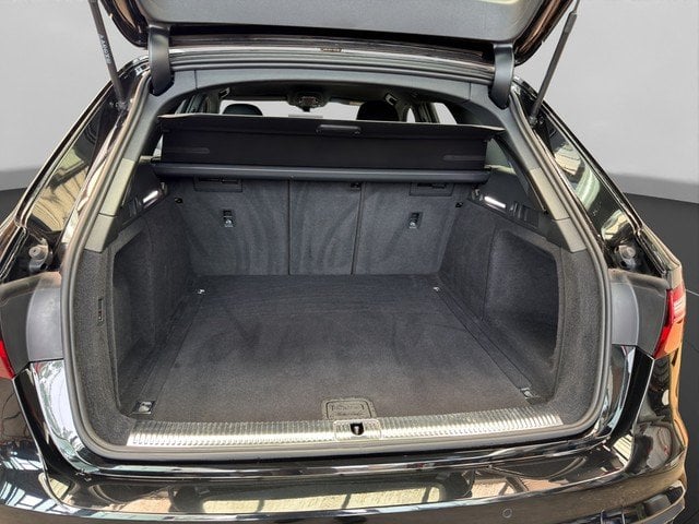 Audi A4 Avant 35 TFSI advanced *LEDER*AHK*NAVI*SOUND* PDC