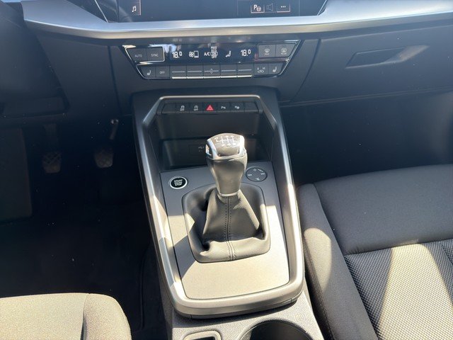 Audi A3 Sportback 30 *NAVI*GRA*VIRTUAL*SZH* Virtual SHZ SpurH LM