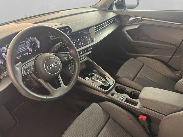 Audi A3 Limousine 30 TFSI advanced *AHK*NAVI*RFK*ACC*
