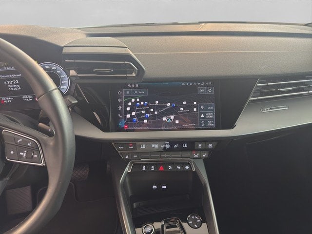 Audi A3 Limousine 30 TFSI advanced *AHK*NAVI*RFK*ACC*