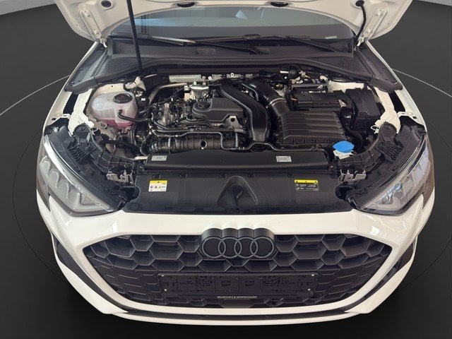 Audi A3 Limousine 30 TFSI advanced *AHK*NAVI*RFK*ACC*