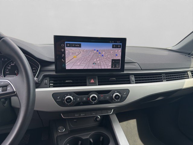 Audi A4 Avant 30 TDI *NAVI*AHK*RFK*ACC*SZH*KEYLESS* PDC DynLicht