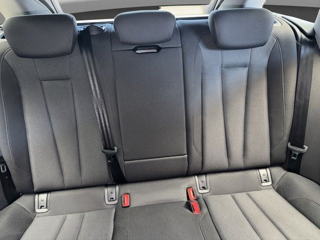 Audi A4 Avant 35 TFSI S tronic *NAVI*SZH*GRA*PDC*DAB* PDC DynLicht
