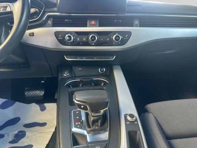 Audi A4 Avant 35 TDI *NAVI*MASSAGE*KAMERA*PRIVACY*SH* PDC DynLicht