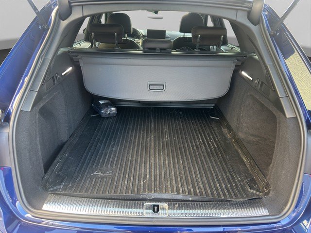 Audi A4 Avant 35 TDI *NAVI*MASSAGE*KAMERA*PRIVACY*SH* PDC DynLicht