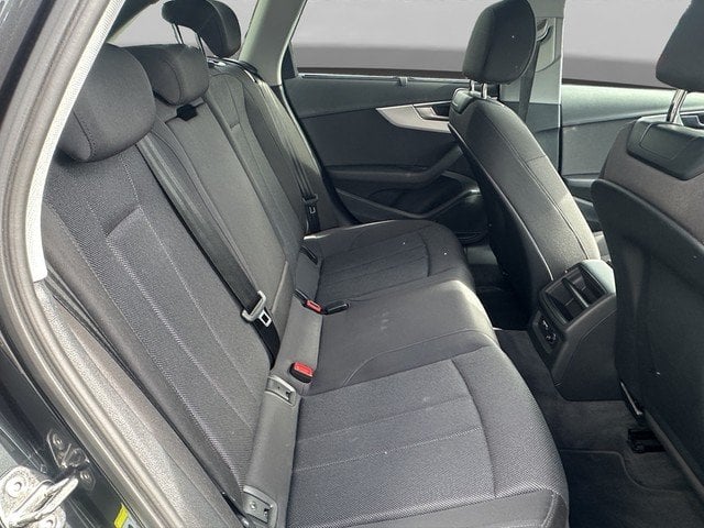 Audi A4 Avant 40 TDI quattro advanced *ACC*RFK*SZ*