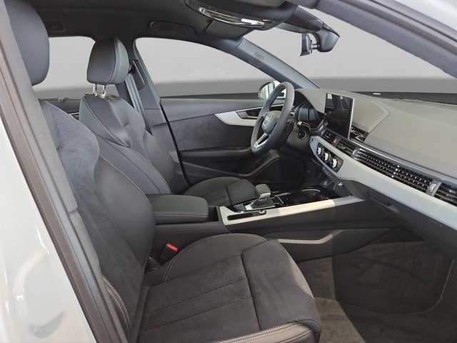 Audi A4 Avant 40 TFSI quattro S tronic S line MATRIX