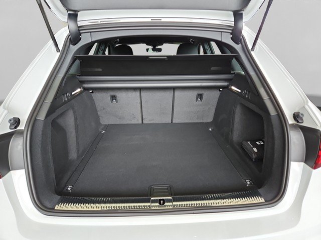 Audi A4 Avant 40 TFSI quattro S tronic S line MATRIX