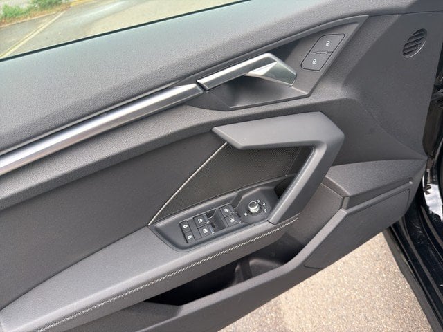 Audi S3 Sportback 2.0 TFSI quattro *LED*NAVI*GRA*SZH* Akustikglas