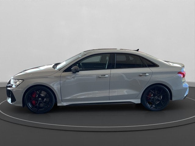 Audi RS 3 Lim. S tronic Schalensitze*RS-Abgas*Lack