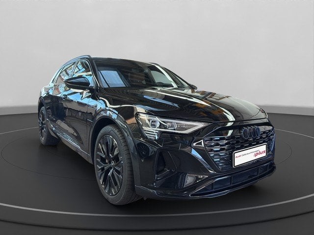 Audi Q8 e-tron 55 quattro advanced *MATRIX*PANO*B&O* Akustikglas
