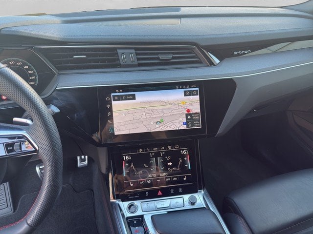Audi Q8 Sportback e-tron 55 quattro Edition S line AUT