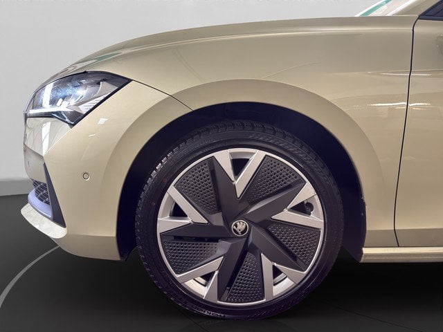 Skoda Superb Combi 2.0 TDI Selection *AHK*NAVI*LED* AHK
