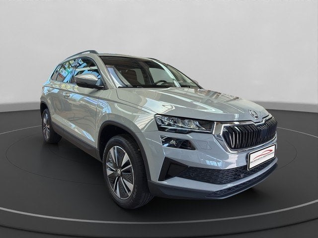 Skoda Karoq 1.5 TSI Tour *NAVI*LED*KAMERA*SH*INDUKTION PDC Kam. Navi LM
