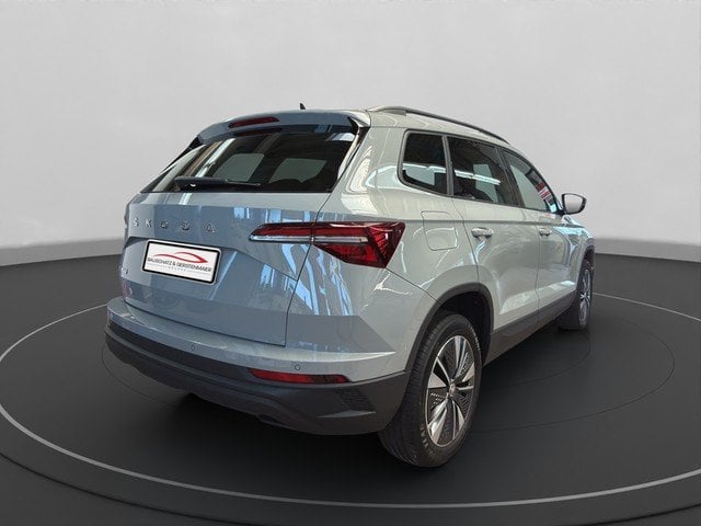 Skoda Karoq 1.5 TSI Tour *NAVI*LED*KAMERA*SH*INDUKTION PDC Kam. Navi LM
