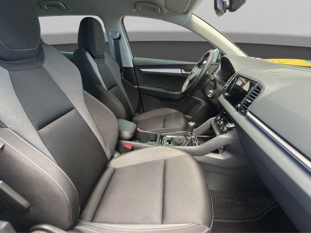 Skoda Karoq 1.5 TSI Tour *NAVI*LED*KAMERA*SH*INDUKTION PDC Kam. Navi LM
