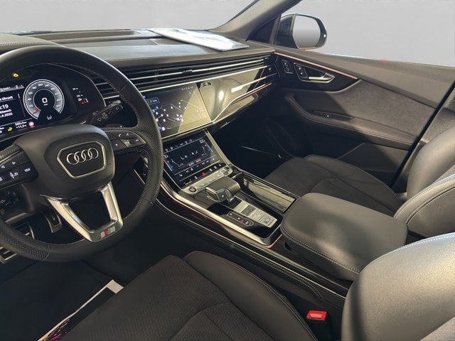 Audi Q8 50 TDI quattro *MATRIX*AHK*SOUND*STHZ*360°* Akustikglas