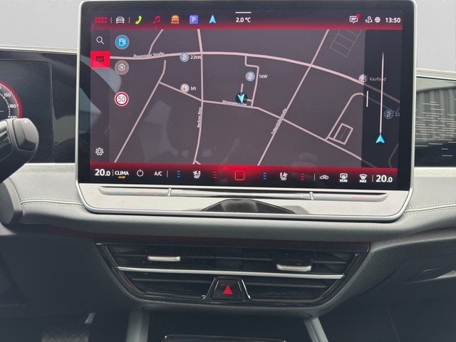 VW Passat 2.0 TDI Elegance PANO*AHK*MASSAGE*360&deg;*SH HUD