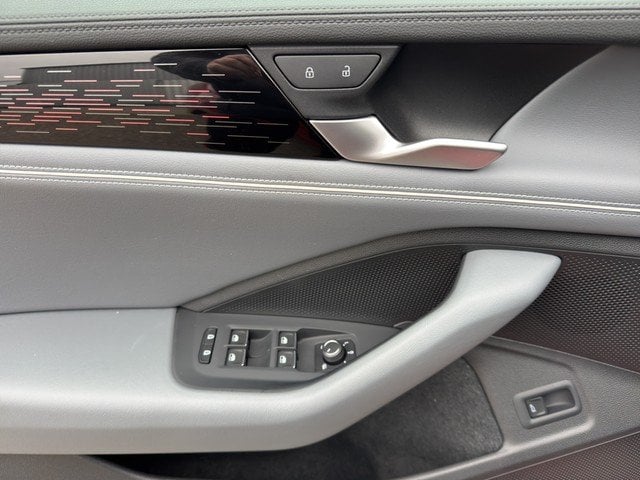 VW Passat 2.0 TDI Elegance PANO*AHK*MASSAGE*360&deg;*SH HUD