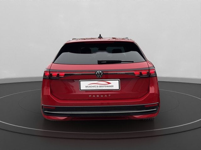 VW Passat 2.0 TDI Elegance PANO*AHK*MASSAGE*360&deg;*SH HUD