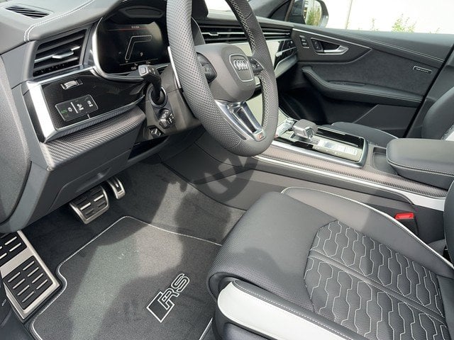 Audi RSQ8 4.0 TFSI quattro *PANO*MATRIX*AHK*