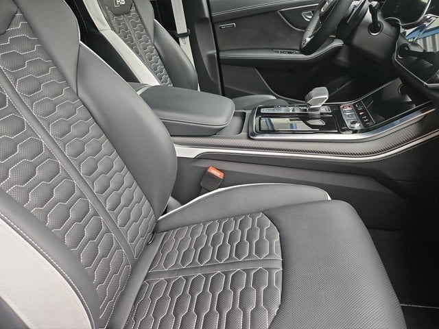 Audi RSQ8 4.0 TFSI quattro *PANO*MATRIX*AHK*