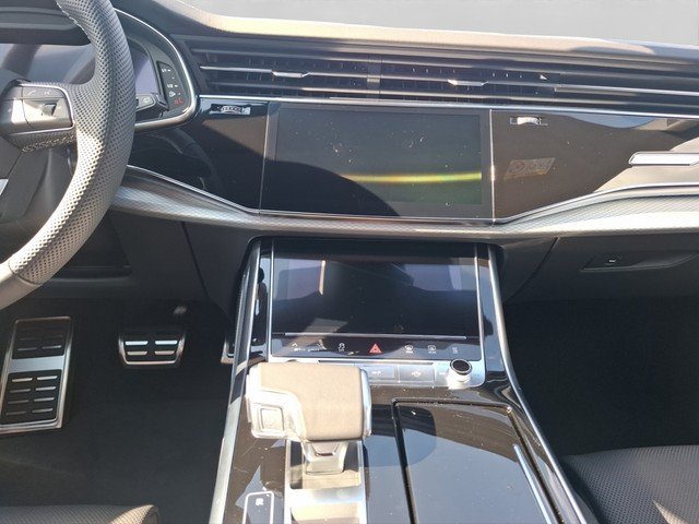 Audi Q8 SUV S line business TDI quattro 210 kW tiptronic HDMatrix*SH*Valcona*HeadUp
