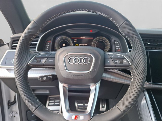 Audi Q8 SUV S line business TDI quattro 210 kW tiptronic HDMatrix*SH*Valcona*HeadUp