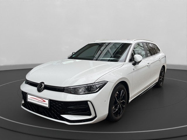 VW Passat 4 MOTION R-Line *AHK*DCC*HUD*
