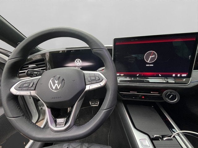VW Passat 4 MOTION R-Line *AHK*DCC*HUD*