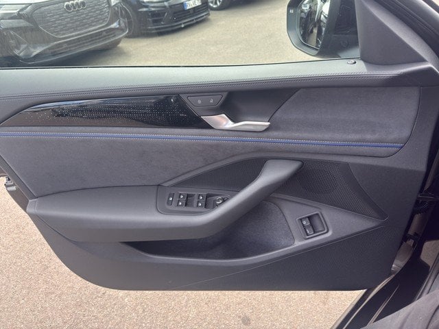 VW Passat 1.5 eHybrid DSG R-Line *MATRIX*HUD*AHK*