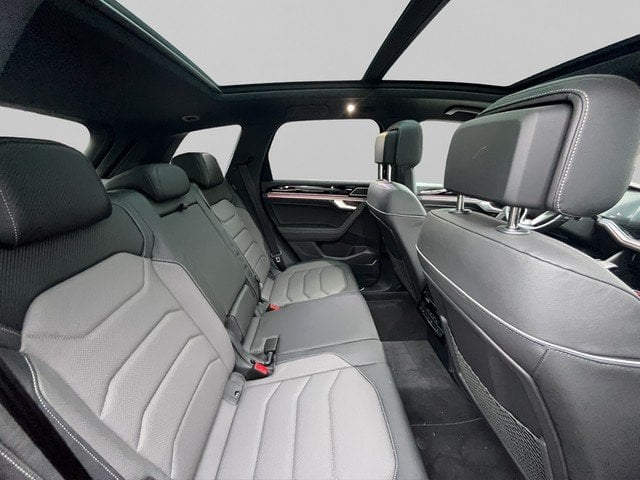VW Touareg 3.0 TDI 4Motion R-Line *AHK*PANO*STHZG*