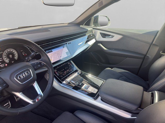 Audi Q8 55 TFSI e quattro *AHK*LUFT*PANO*HUD*B&O* AHK PDC