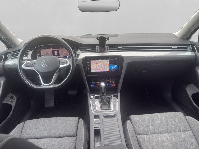 VW Passat Variant 2.0 TDI Business *AHK*NAVI*LED* Navi Kam.