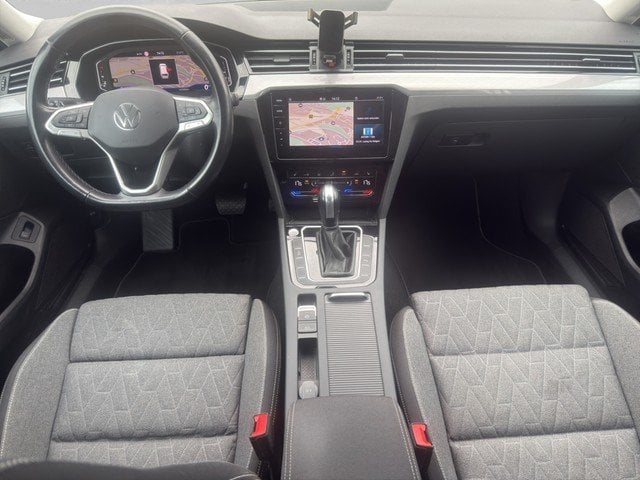 VW Passat Variant 2.0 TDI Business *AHK*NAVI*LED* Navi Kam.