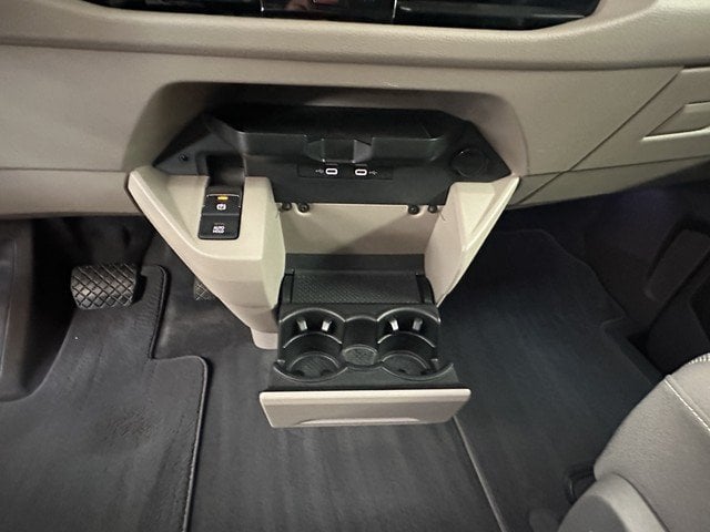VW T7 Multivan eHybrid lang Life *AHK*NAVI*KAM*STHZ Kam. SHZ Virtual