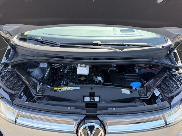 VW T7 Multivan 2.0 TSI DSG Edition *DCC*AHK*PANO* AUT MATRIX Virtual HUD Kam.