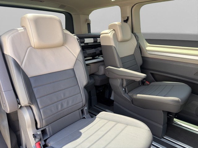 VW T7 Multivan 2.0 TSI DSG Edition *DCC*AHK*PANO* AUT MATRIX Virtual HUD Kam.