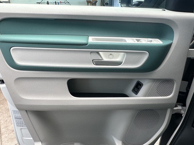 VW ID.Buzz 150 kW Pro *MATRIX*KEYLESS*NAVI*ACC*360&deg;* SpurW MATRIX Kam. SHZ AUT