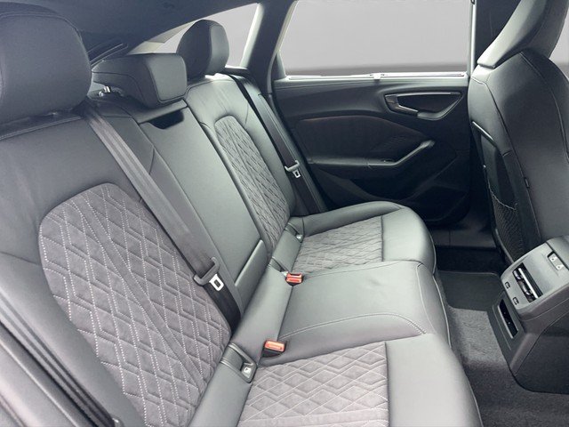 Audi A5 Avant TFSI quattro edition one Matrix