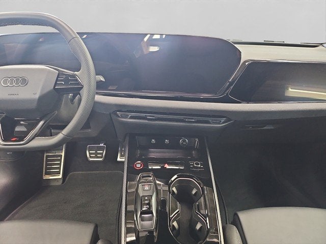 Audi A5 Lim. TFSI quattro edition one **Tech Plus**