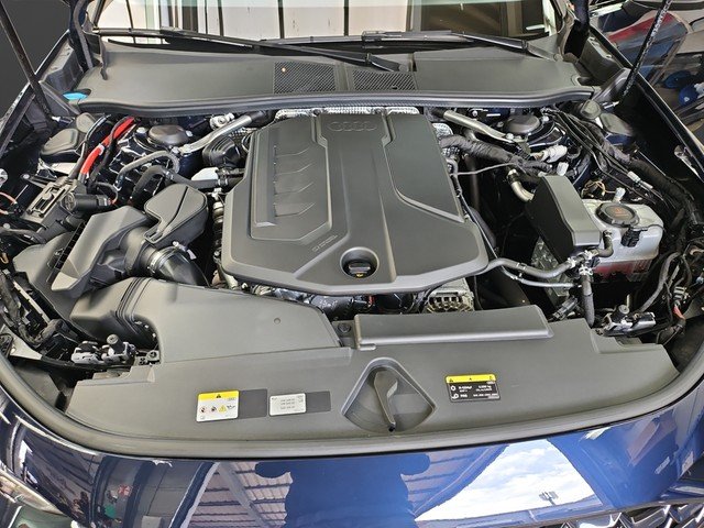 Audi A5 Lim. TFSI quattro edition one **Tech Plus**